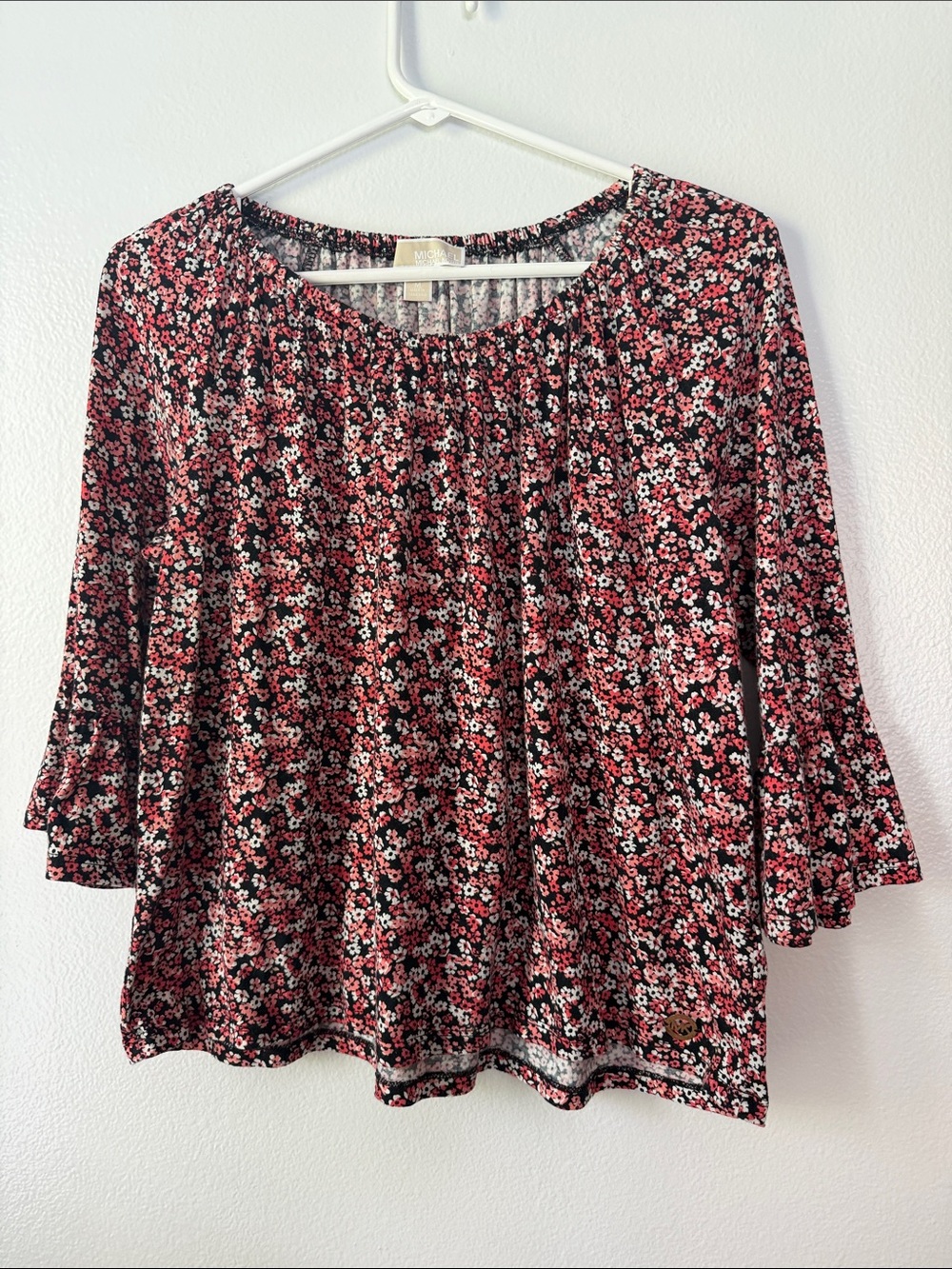 Cute and comfy designer top!